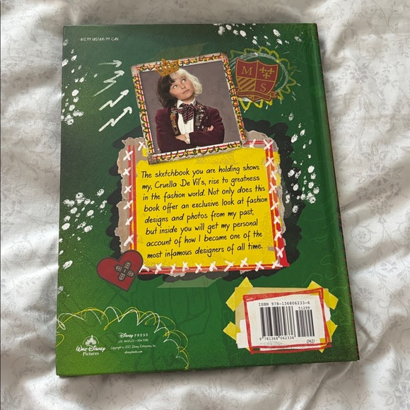New Disney Cruella Cruella’s Sketchbook - Picture 2 of 4